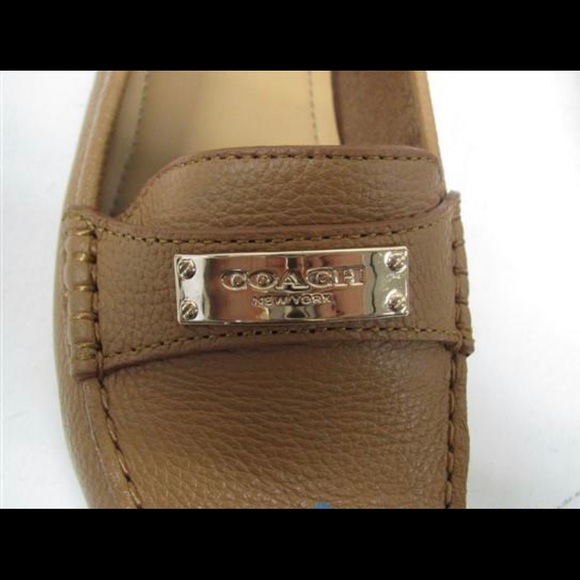Authentic Coach Light Tan Leather Loafers size M 7 - Picture 4 of 9